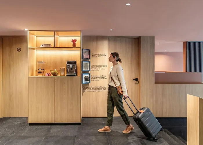 Apartahotel Kukun Tonala 121 Roma 4*