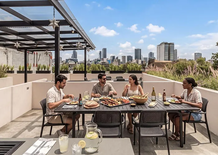 Kukun Tonala 121 Roma Apartahotel 4*