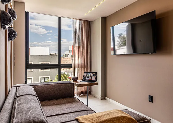 Apartahotel Kukun Tonala 121 Roma 4*