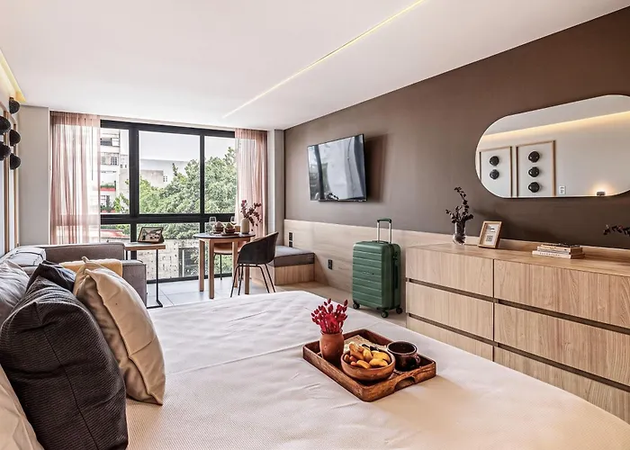 Apartahotel Kukun Tonala 121 Roma 4*
